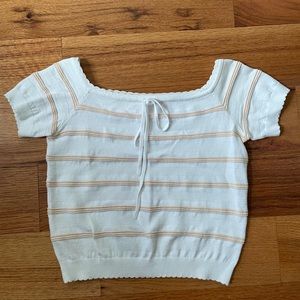 Cropped scallop stripped crochet knit top